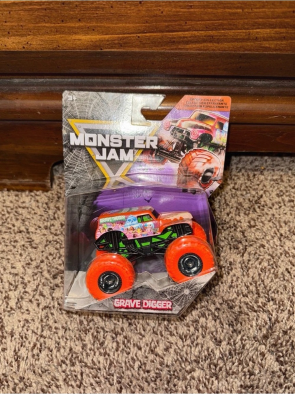 Grave Digger Spooky Collection Monster Jam